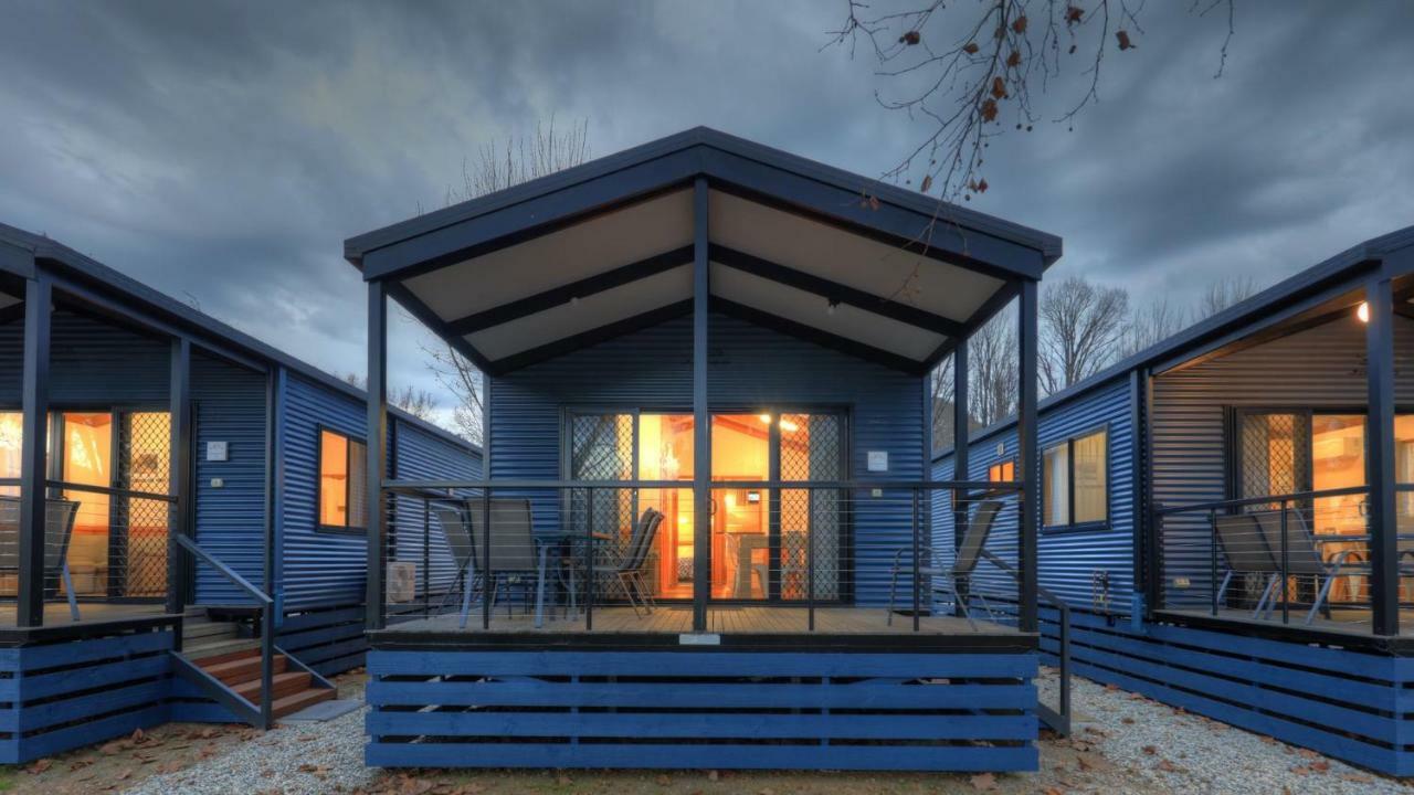 Myrtleford Holiday Park Bagian luar foto